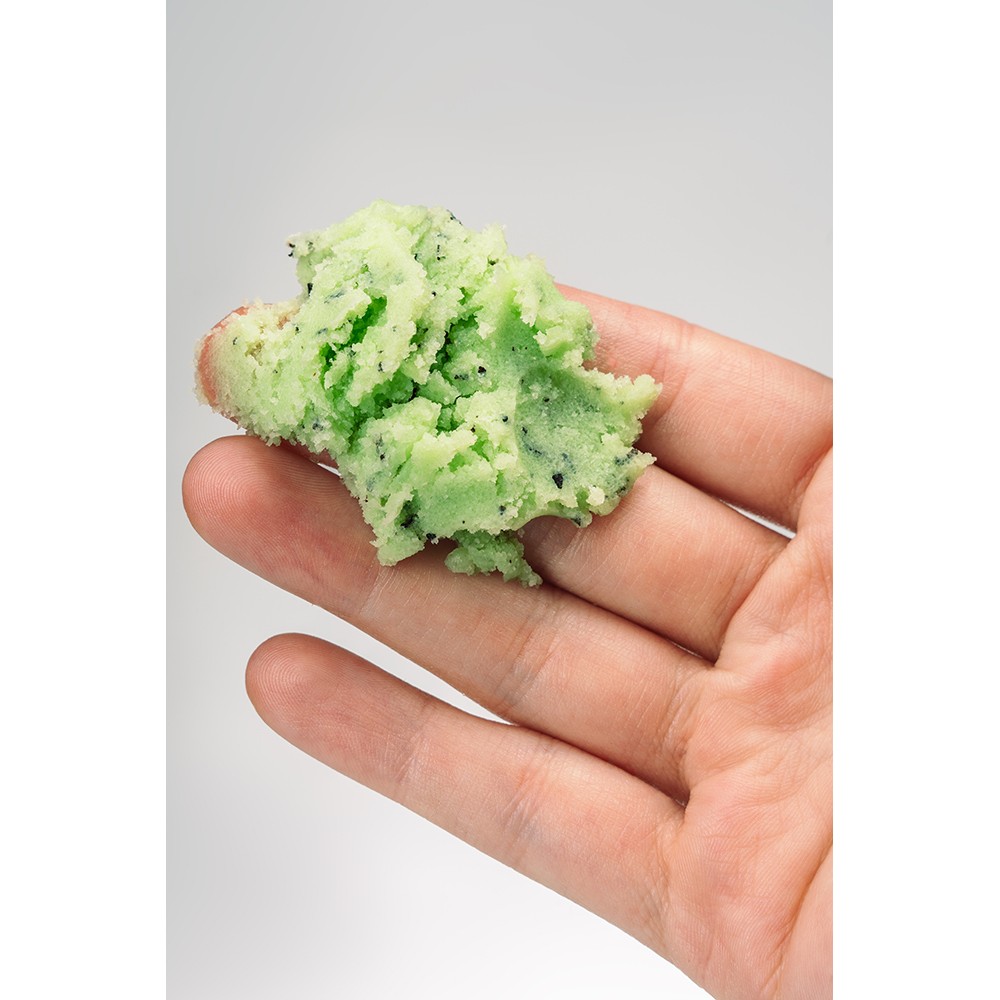 Соляной скраб «Чайное дерево» L’Cosmetics — 1100 г глубокого очищения и релаксации.