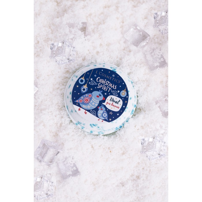 Бурлящий пончик для ванны новогодней серии Christmas Spirit “Donut Blue Crystal” от бренда L'Cosmetics - это настоящее волшебство и радость для вашего тела и души! 